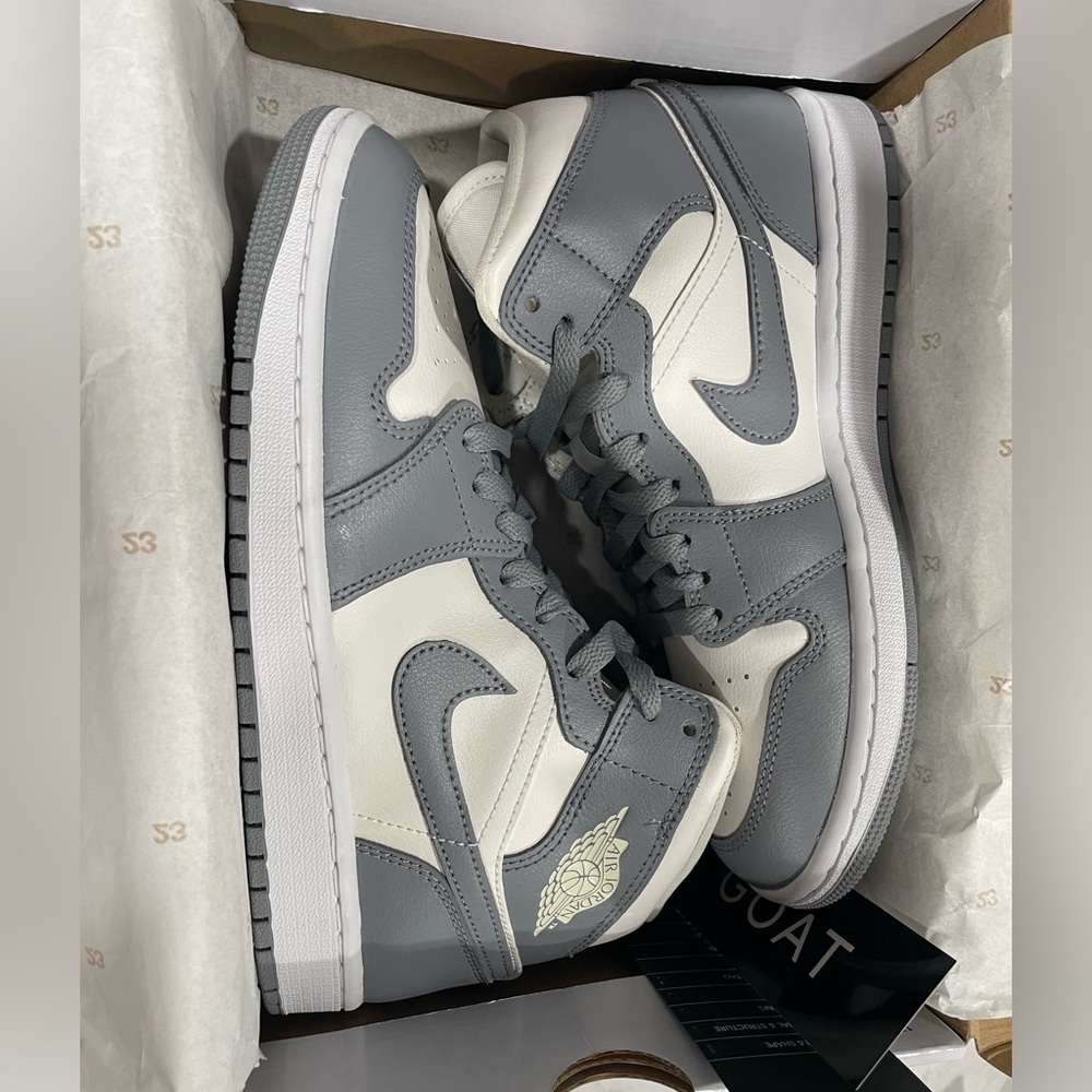 Air Jordan 1 Mid - Women size 8.5 Gray/White
